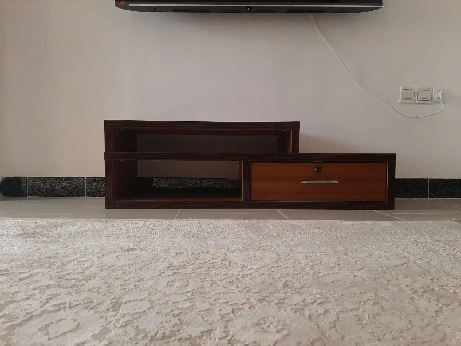 میز تلویزیون و آکواریوم|میز تلویزیون|لاهیجان, لاشیدان|دیوار