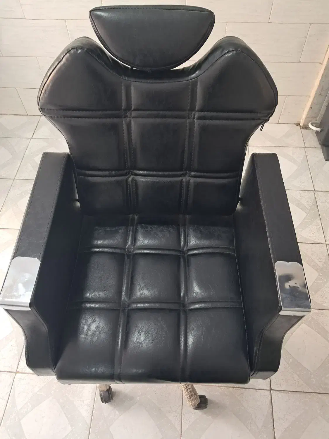 یک عدد صندلی کار سالم و تمیز درحد نو|صندلی و نیمکت|هشتگرد, سیف آباد|دیوار