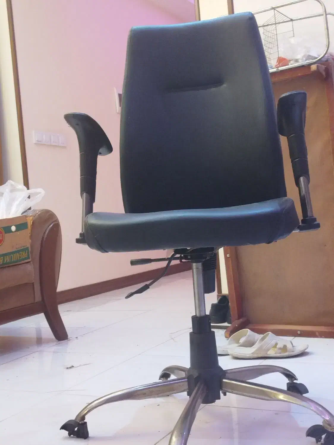 صندلی جک داروچرخ داروگردون اداری|مبلمان اداری|کرج, شهرک امام رضا (ع)|دیوار