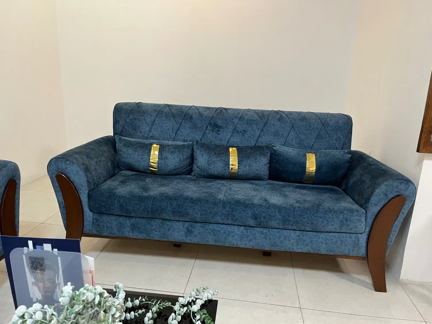 مبل ۷نفره همراه با میژ وسط|مبلمان خانگی و میز عسلی|قائم‌شهر, |دیوار