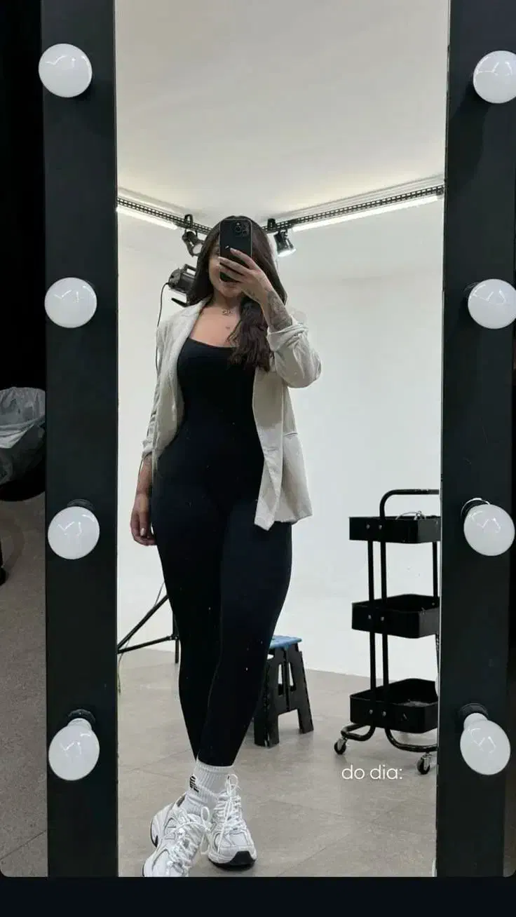 آینه هالیوودی کد۵۳|آینه|ایلام, |دیوار