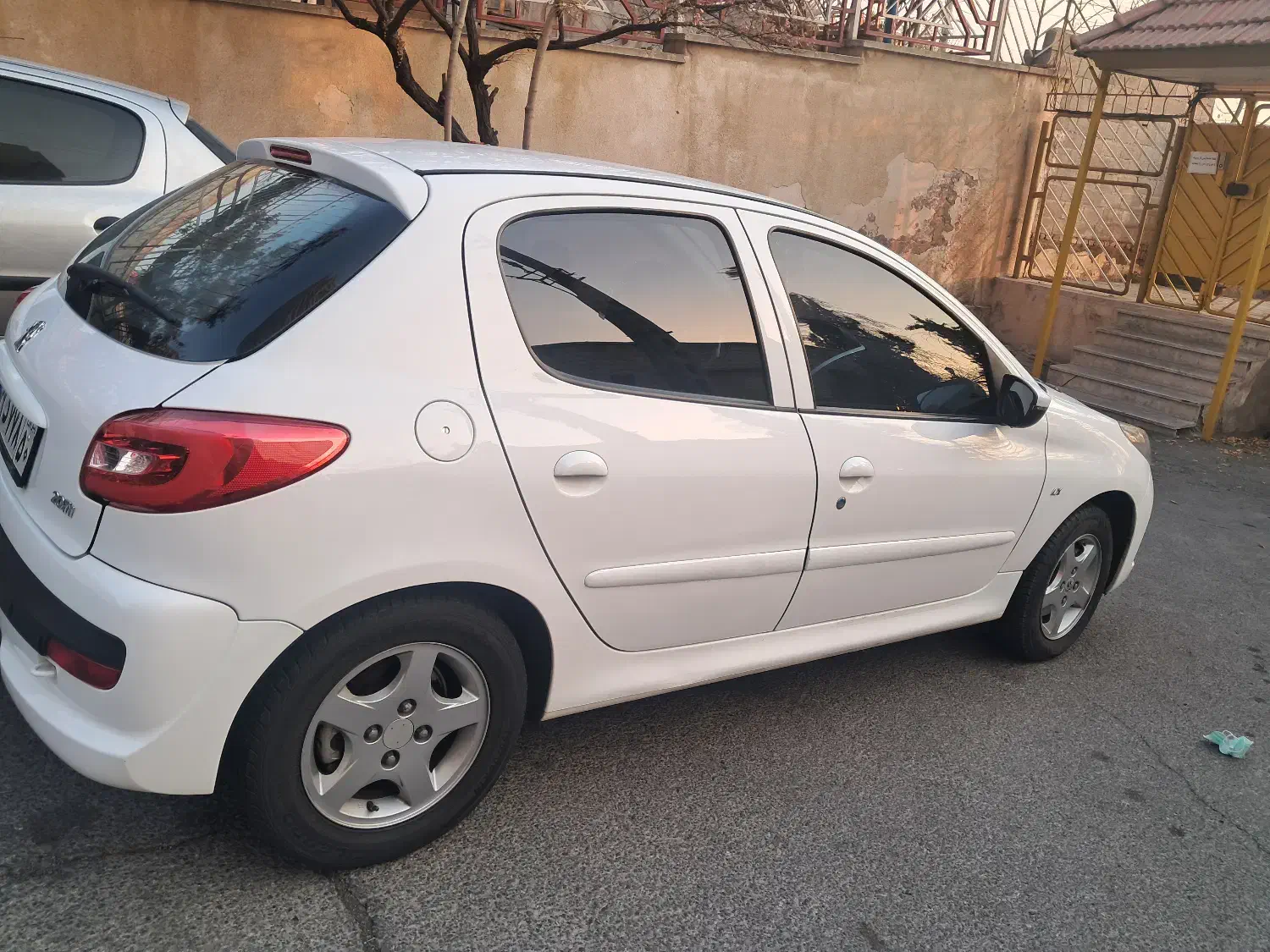 207 سقف فلز مدل 1400|خودرو سواری و وانت|تهران, شهرک محلاتی|دیوار