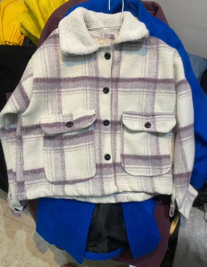 کت پشمی|لباس|قم, سالاریه|دیوار