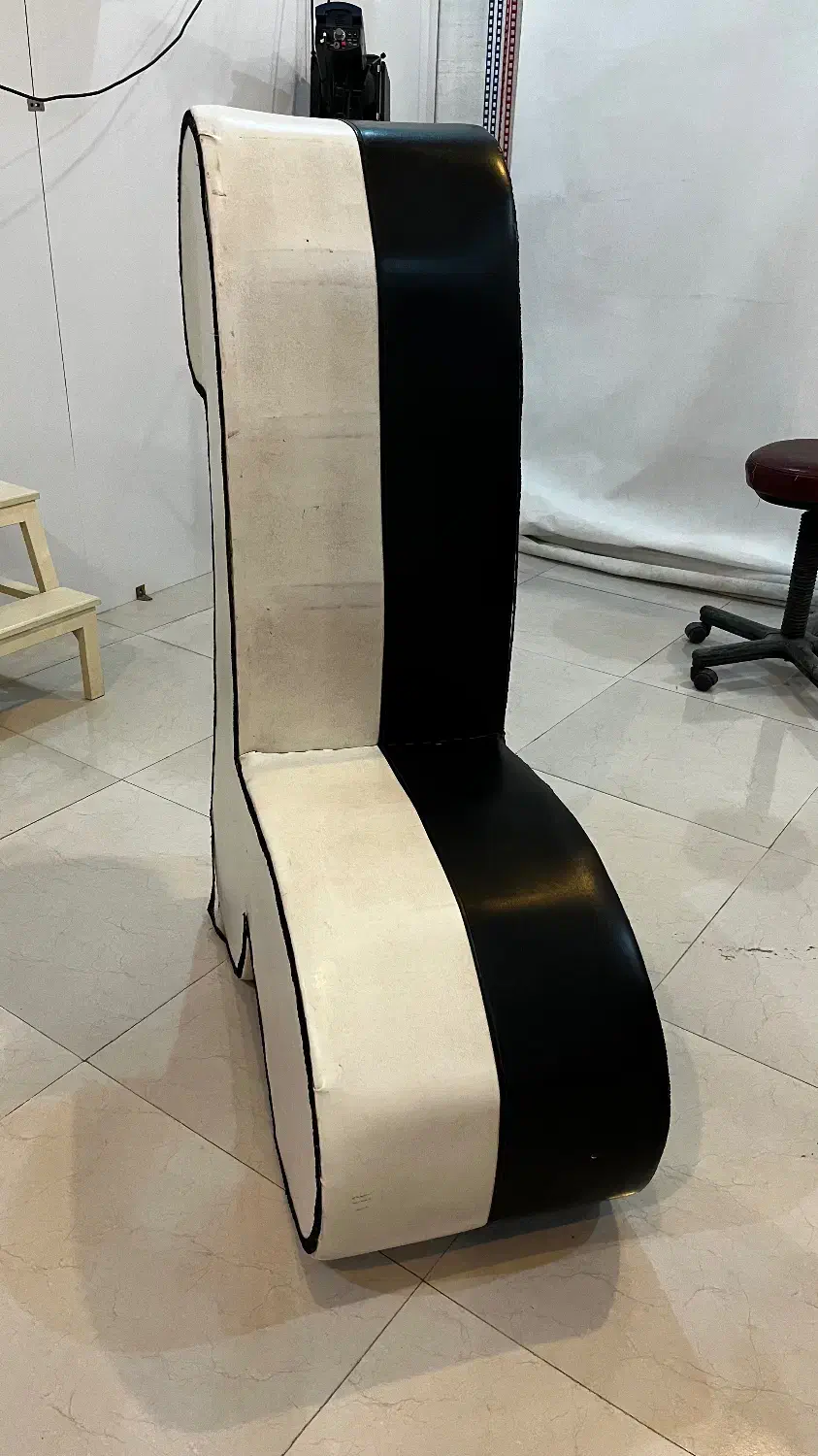 کاناپه|صندلی و نیمکت|لار, |دیوار