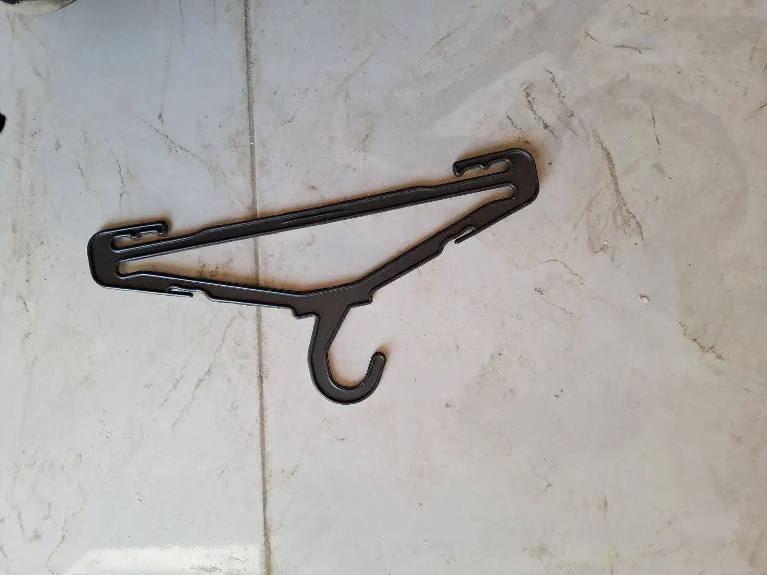 چوب لباس یا آویز لباس|بندرخت و رخت‌آویز|میاندوآب, |دیوار