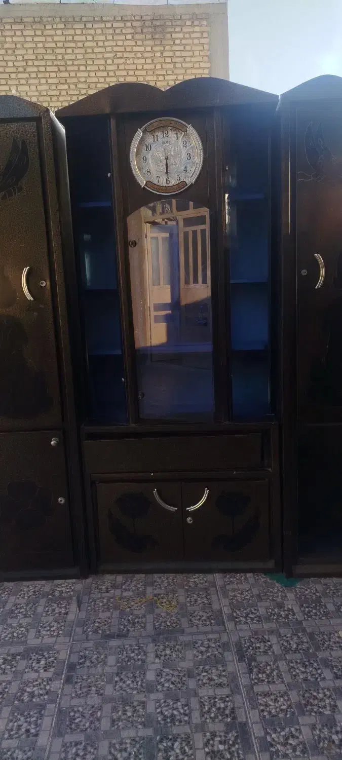 کمد فلزی|جاکفشی، کمد، دراور|فیروزآباد (فارس), |دیوار