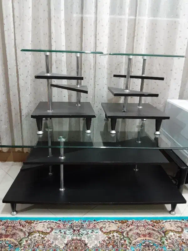 جلو مبلی و دو عدد عسلی شیشه ای|مبلمان خانگی و میز عسلی|فردیس, فردیس|دیوار