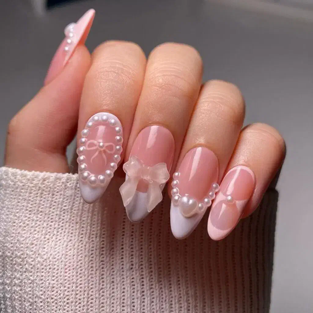 جشنواره اموزش و خدمات کاشت ناخن ۸۰۰ هزارتومن|خدمات آرایشگری و زیبایی|تبریز, |دیوار