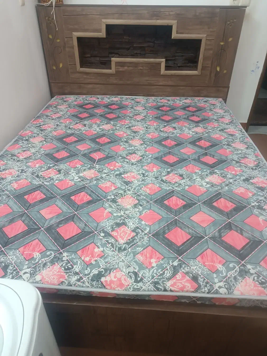 تخت دونفره|تشک تختخواب|بیرجند, |دیوار