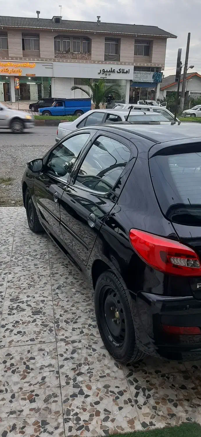 پژو۲۰۷دنده|خودرو سواری و وانت|رودسر, |دیوار