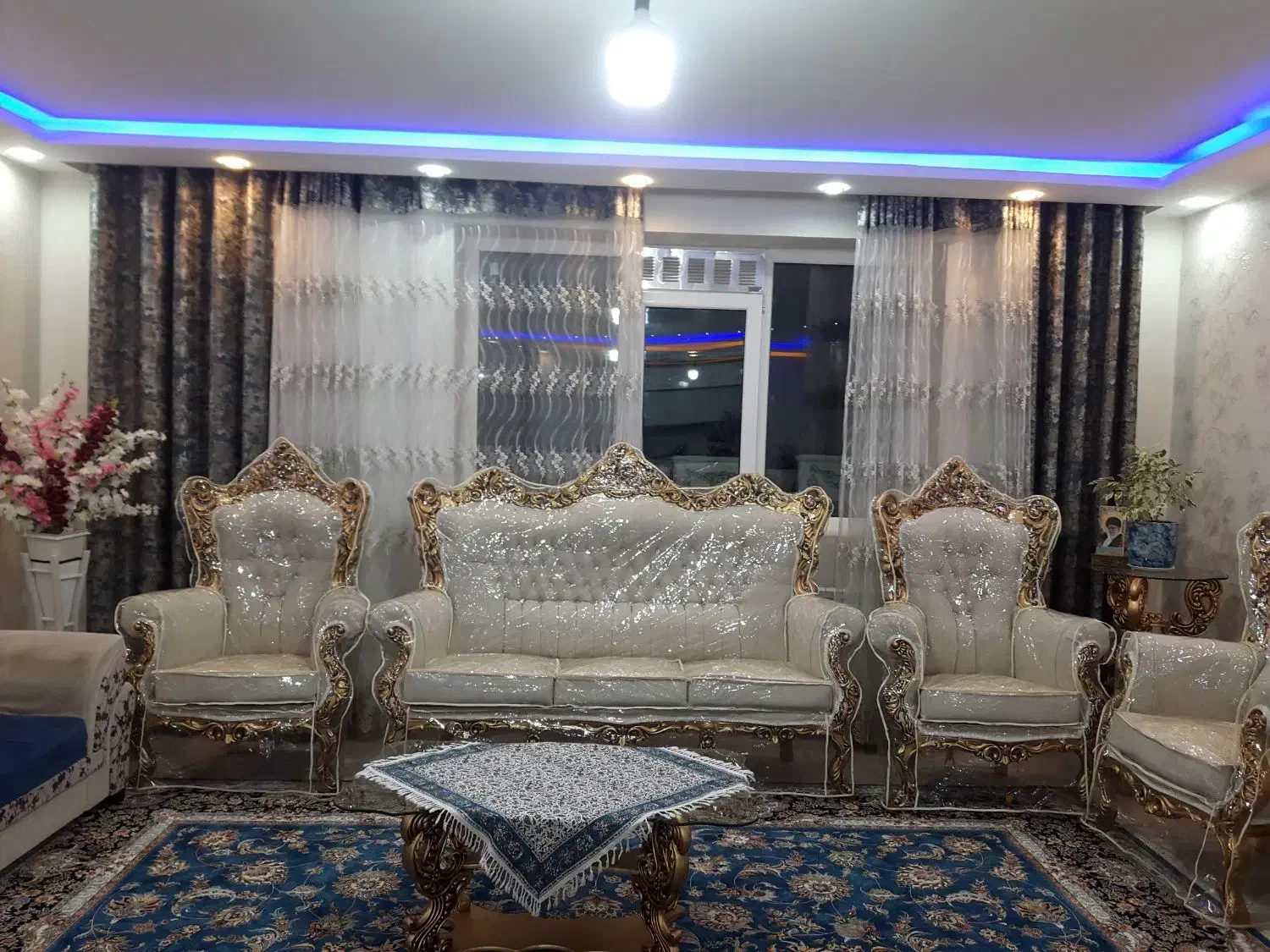 کاور  کاور.|مبلمان خانگی و میز عسلی|شیراز, آزادگان|دیوار