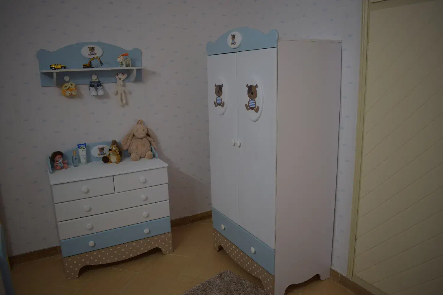 تخت دو منظوره نوزاد نوجوان|تخت و سرویس خواب|قائمشهر, |دیوار