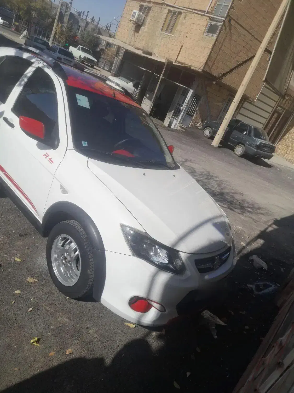 کوییک سفید قرمز|خودرو سواری و وانت|سنقر, |دیوار