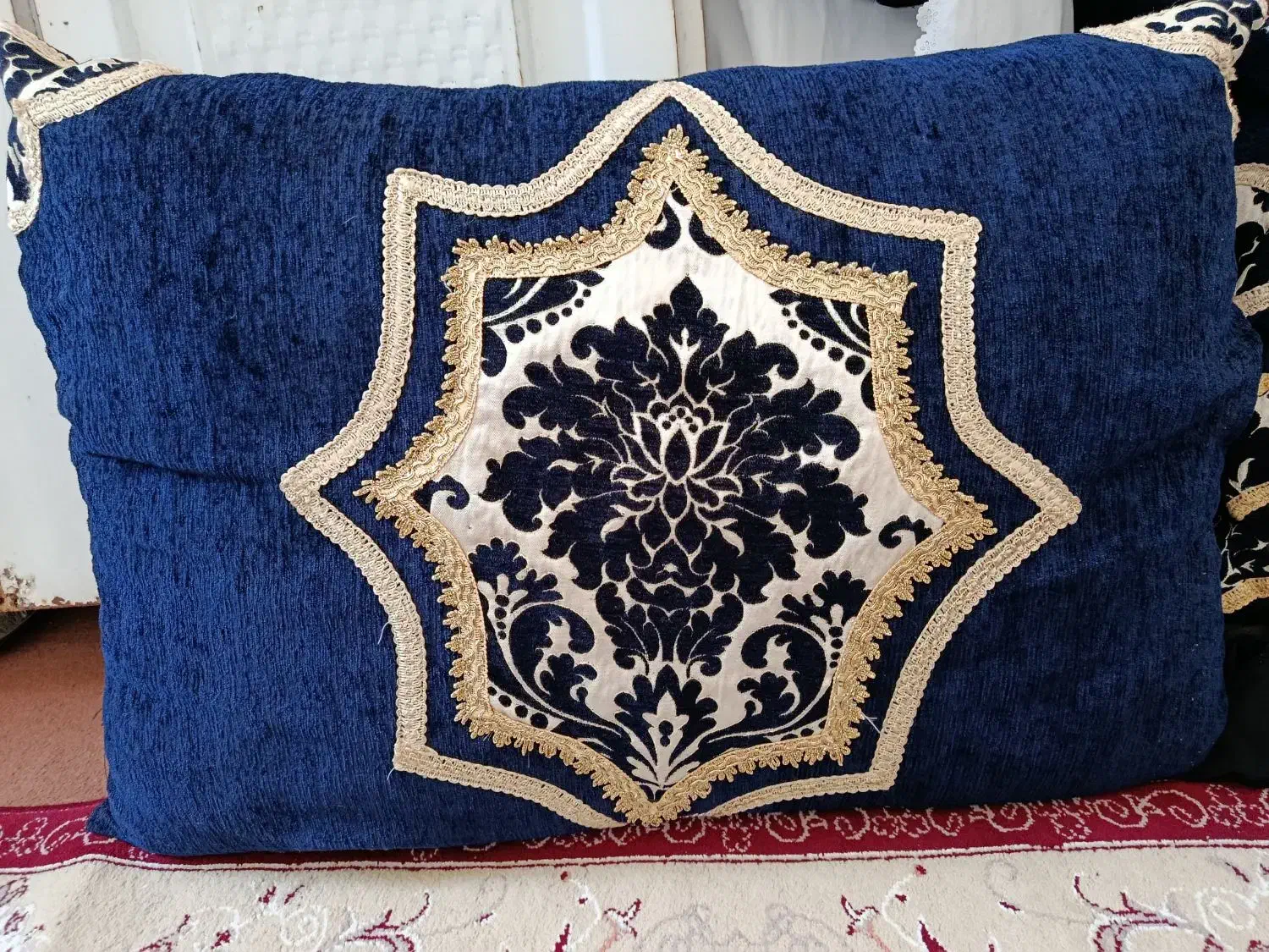 پشتی( بالشت) نو|پشتی|ارومیه, |دیوار