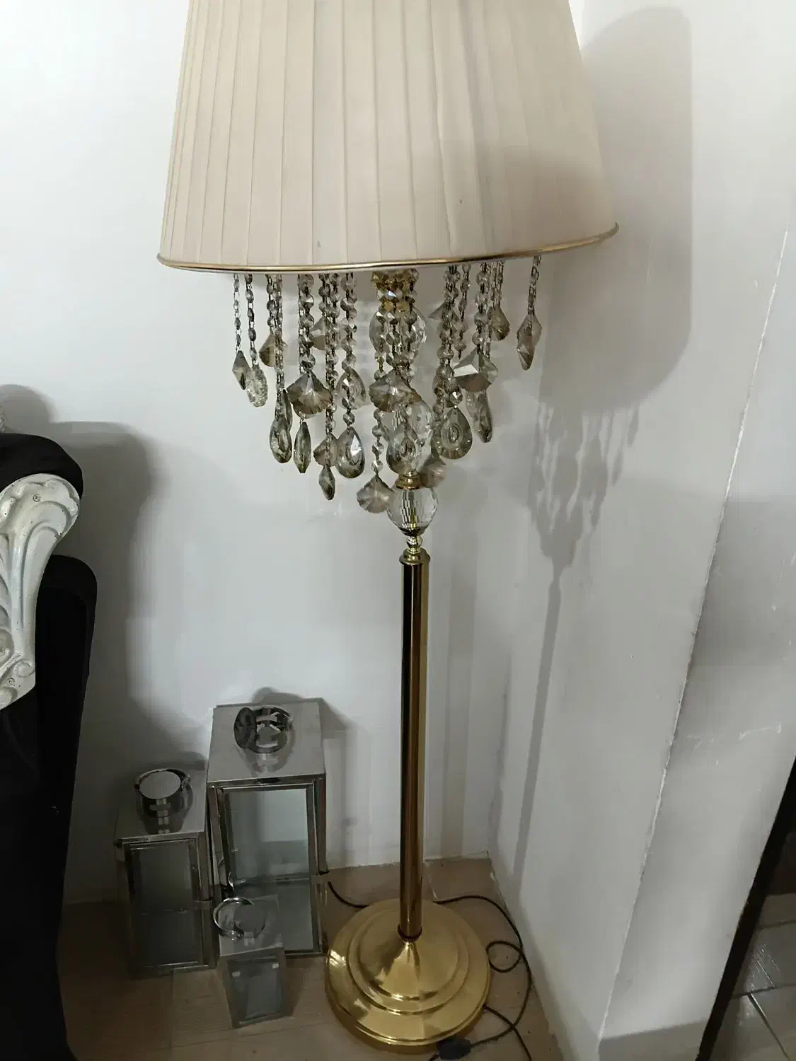 آباژور|چراغ خواب و آباژور|قرچک, پویینک|دیوار