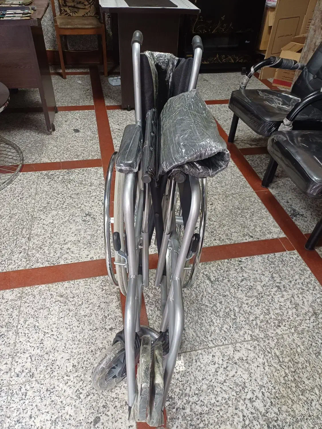 ویلچر تاشو|آرایشی، بهداشتی، درمانی|رشت, چله خانه|دیوار