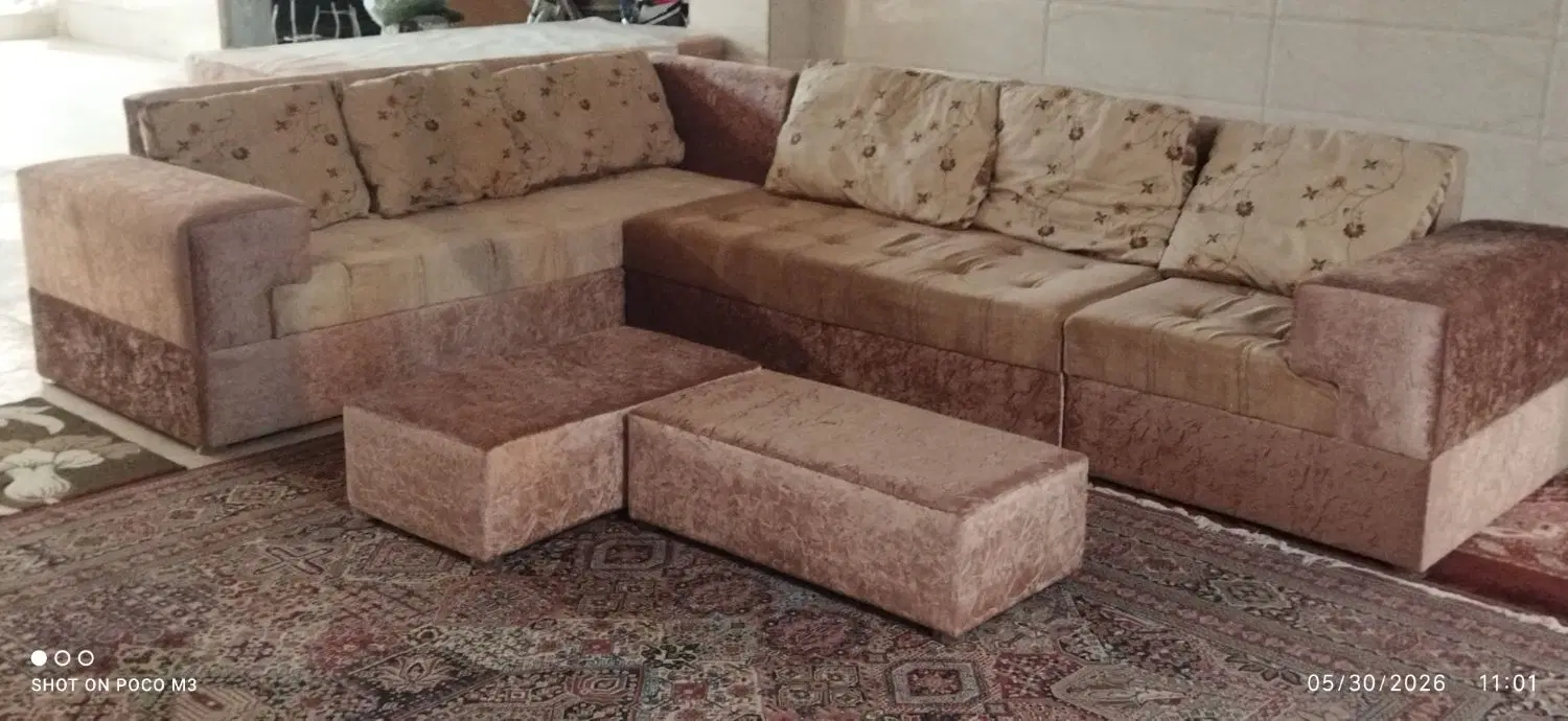 مبل راحتی|مبلمان خانگی و میز عسلی|صدرا-فارس, فاز ۲|دیوار