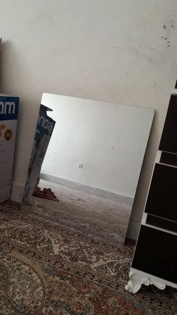 آیینه ۷۷ در ۶۸|آینه|سنندج, |دیوار