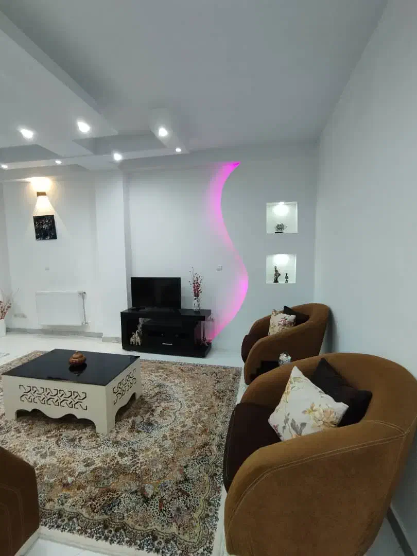 خانواده همکف پارکینگ ۱و۲ خوابه|اجارهٔ کوتاه‌مدت آپارتمان و سوئیت|تهران, امجدیه (خاقانی)|دیوار