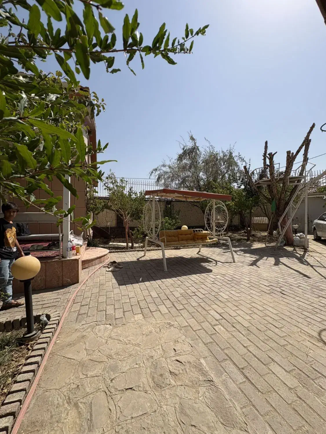 اجاره سالیانه و یا ماهیانه باغ ویلا|اجارهٔ کوتاه‌مدت ویلا و باغ|گلبهار, شهر جدید گلبهار|دیوار