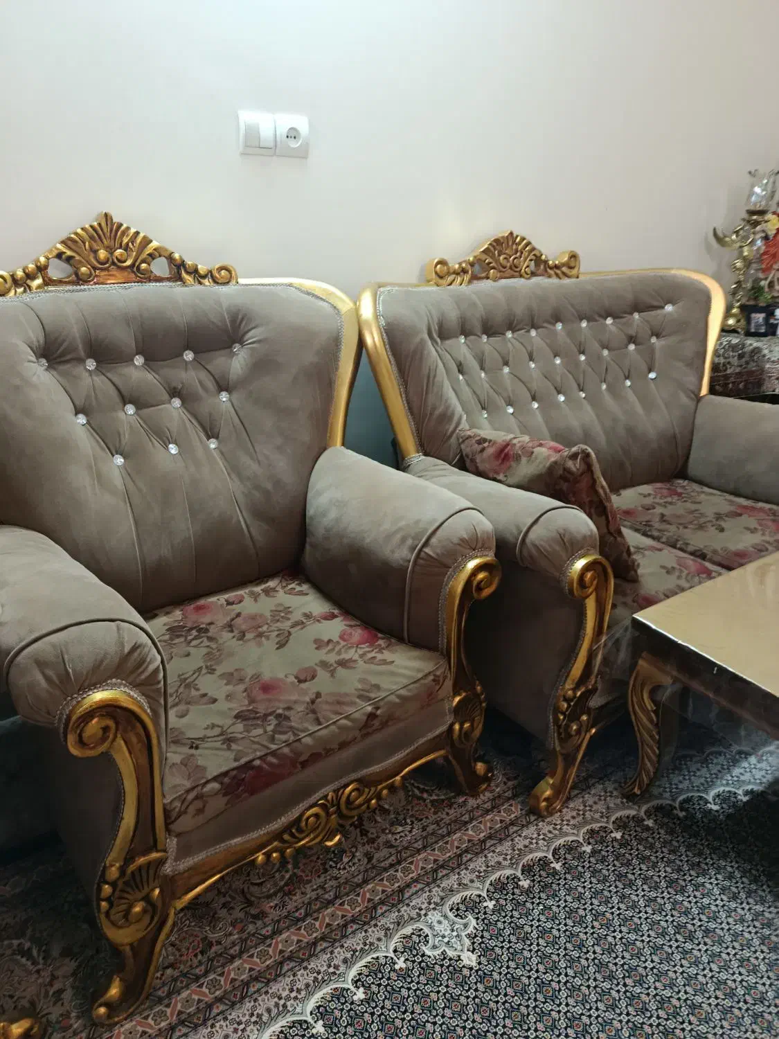 مبلمان کلاسیک|مبلمان خانگی و میز عسلی|رباط‌کریم, رباط‌کریم|دیوار