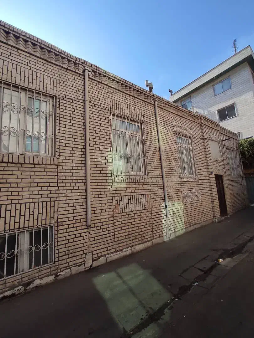 مشارکت در ساخت گاندی 550 متر کلنگی|مشارکت در ساخت املاک|تهران, ونک|دیوار