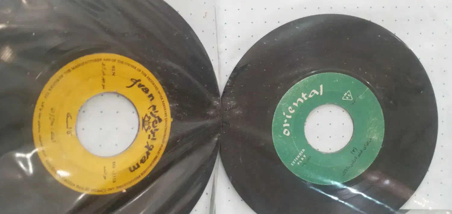 گرامافون تپاز اصل و صفحه گرام اصل|کلکسیون اشیاء عتیقه|کرج, پیشاهنگی|دیوار