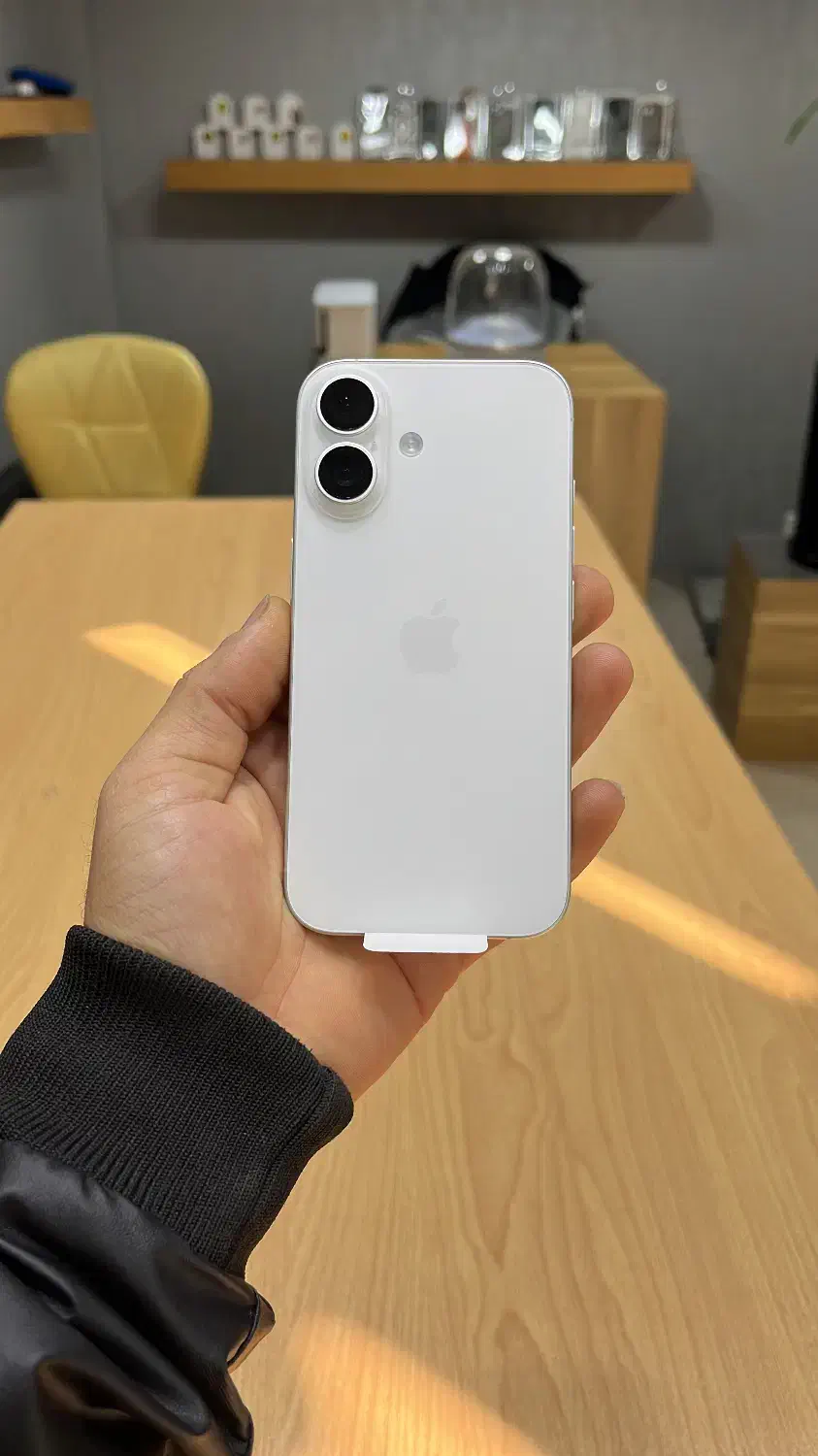 ایفون ۱۶نرمال ۱۲۸گیگ ۲سیم ۱بار شارژ|موبایل|خوی, |دیوار