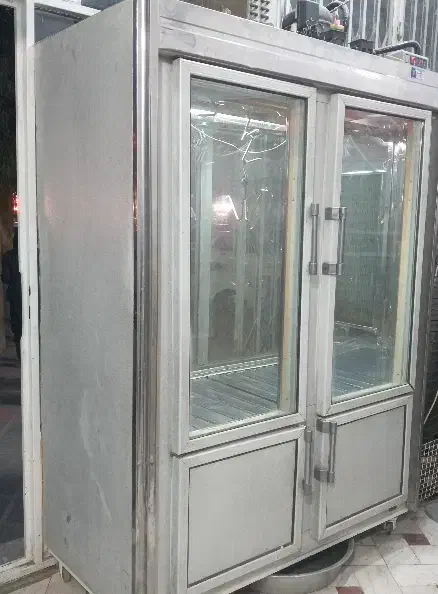 یخچال قصابی|یخچال و فریزر|قم, نیروگاه|دیوار