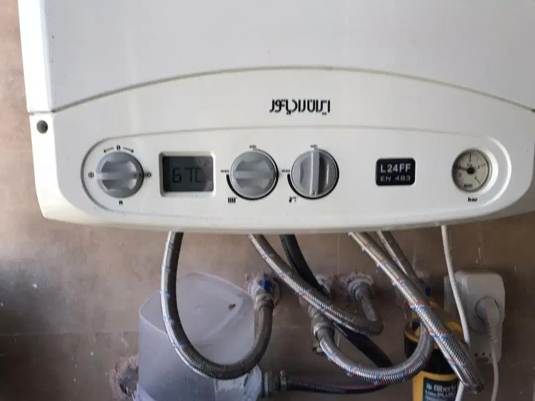 تعمیر و سرویس پکیج و آبگرمکن دیواری|خدمات پیشه و مهارت|کرج, کمال‌شهر|دیوار