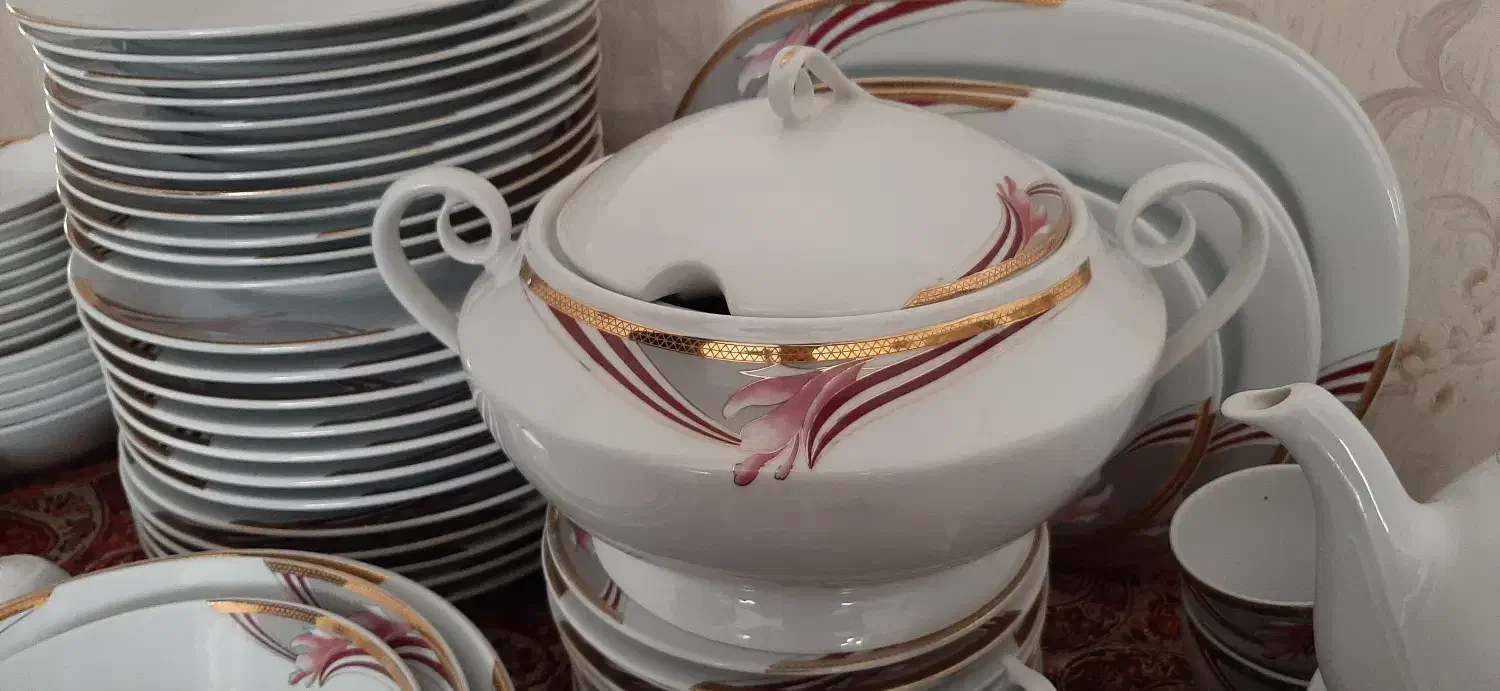 سرویس چینی مقصود 12نفره|ظروف سرو و پذیرایی|پردیس, فاز ۳|دیوار