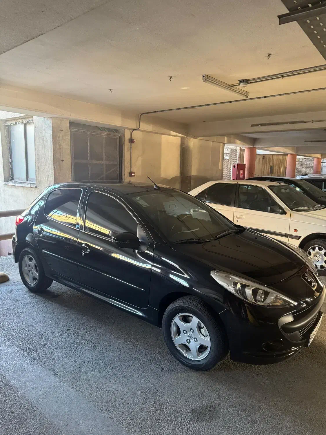 ۲۰۷ اتوماتیک سقف فلز ۱۴۰۳|خودرو سواری و وانت|اصفهان, باغ زرشک|دیوار