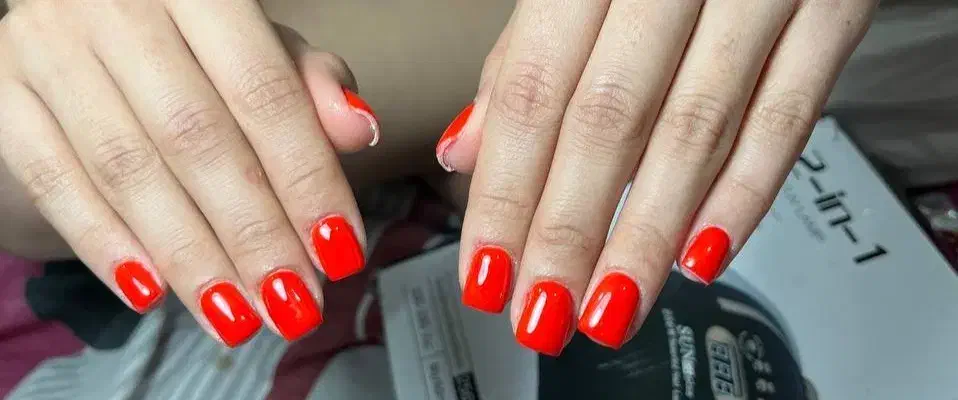 کاشت ناخن|خدمات آرایشگری و زیبایی|قائمشهر, |دیوار