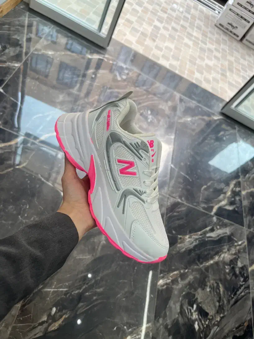 نیوبالانس زنانه ۶۳۰|کیف، کفش، کمربند|اسلام‌شهر, شهرک طالقانی|دیوار