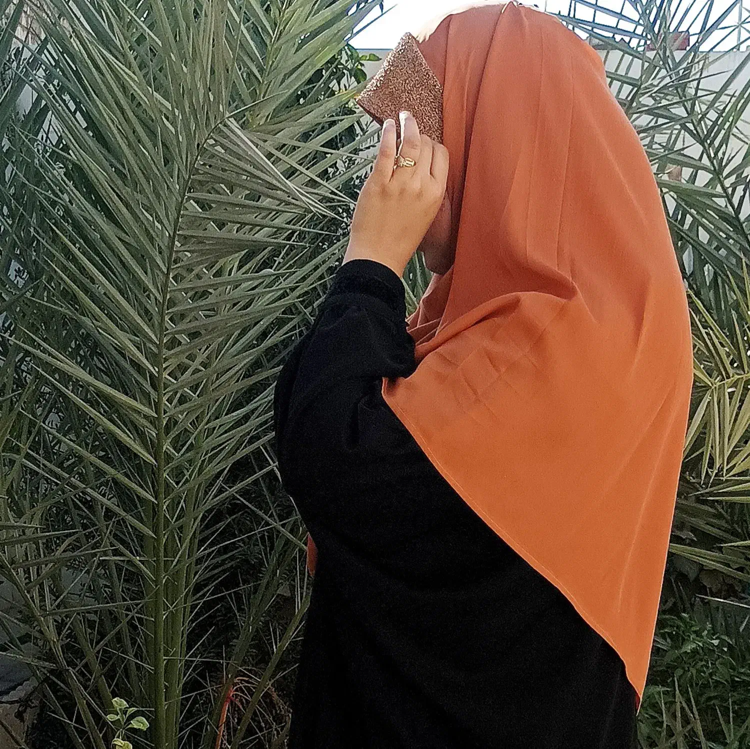 هدشال رنگ مسی|لباس|بافق, |دیوار