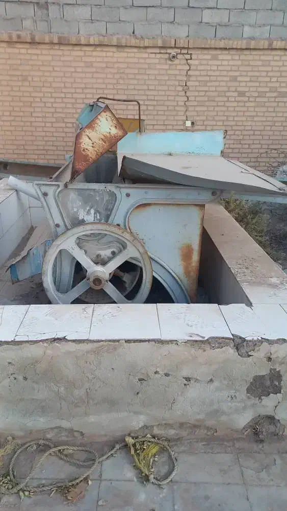 چرخ پسته پوست کنی ۶ تن کارا|ماشین‌آلات صنعتی|رفسنجان, |دیوار