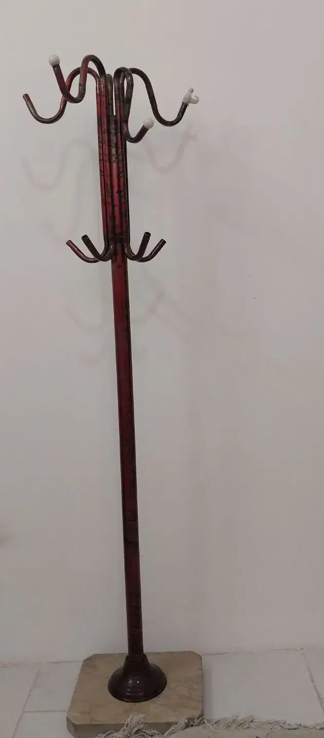 رخت آویز|بندرخت و رخت‌آویز|مشهد, تربیت (صدف)|دیوار