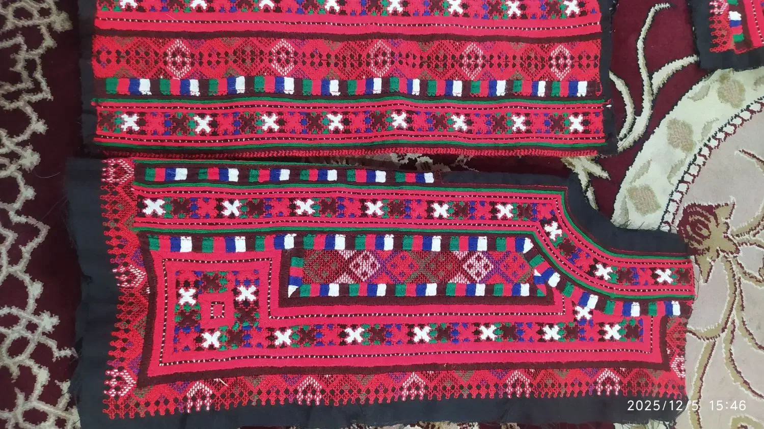 لباس بچگانه و بدن چوطل|لباس|سراوان, |دیوار