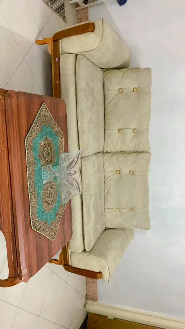 مبل تخت‌‌شو به همراه میز تلویزیون|مبلمان خانگی و میز عسلی|قرچک, باقرآباد|دیوار
