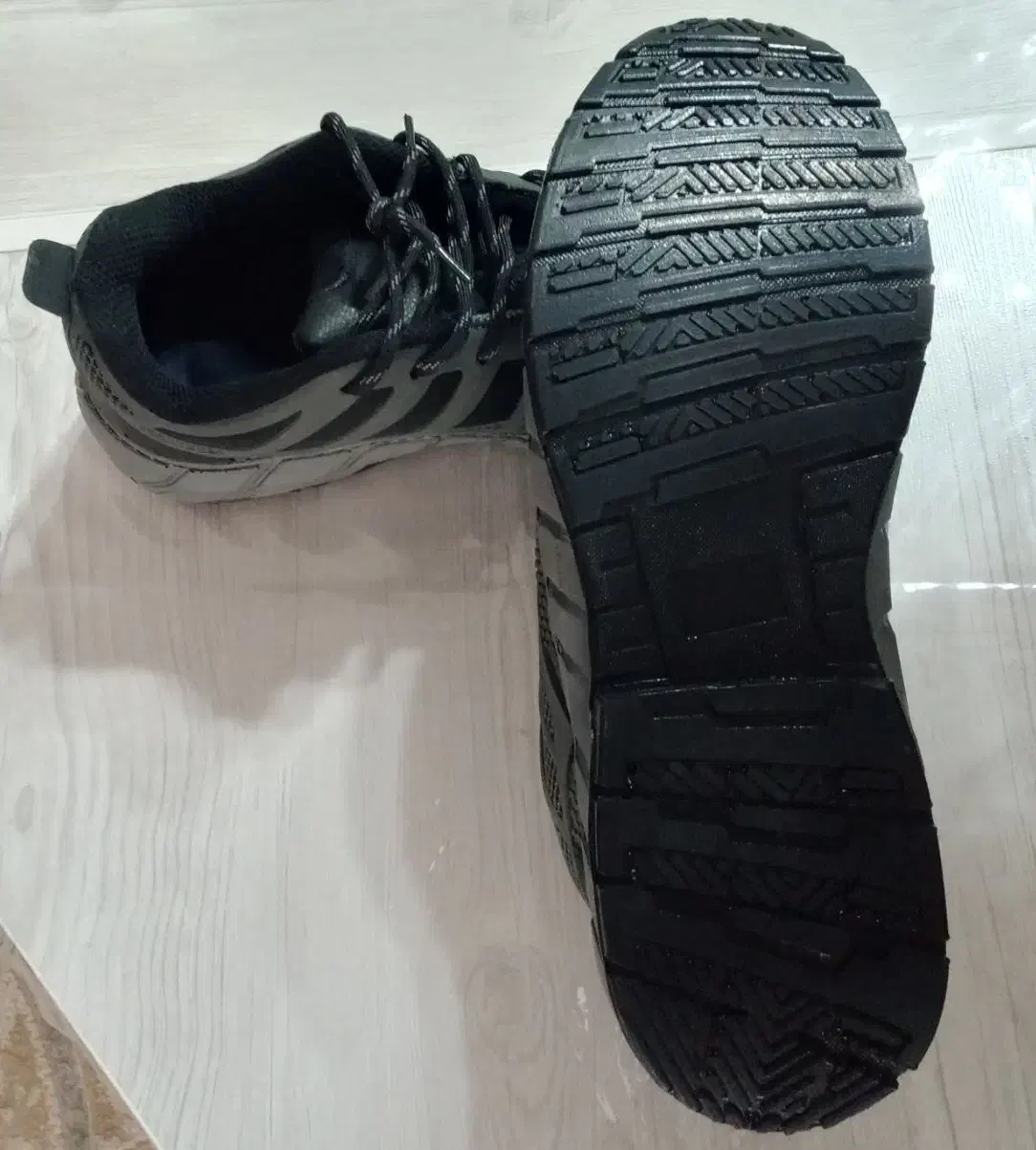 کفش ایمنی سایز ۴۴-۴۵|کیف، کفش، کمربند|رباط‌کریم, مسکن مهر آبشناسان|دیوار