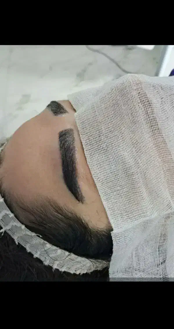 کاشت تخصصی ابرو وموتضمینی بدون جراحی قیمت استثنایی|خدمات آرایشگری و زیبایی|تبریز, |دیوار