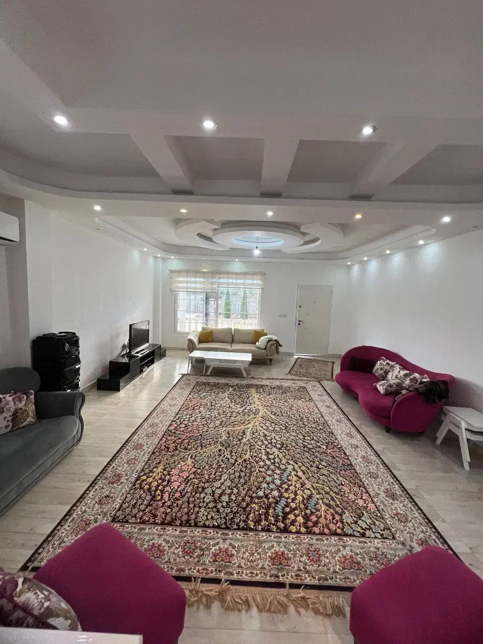 اجاره ویلا 1000متری|اجارهٔ کوتاه‌مدت ویلا و باغ|رشت, یخسازی|دیوار