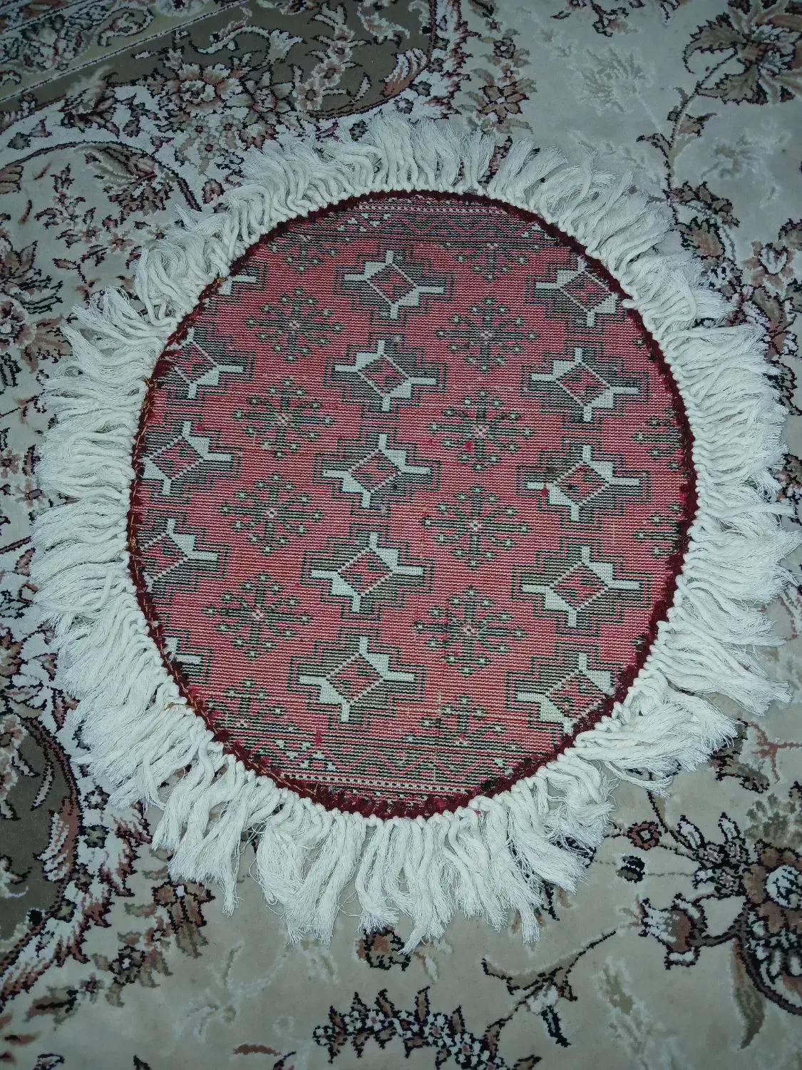 پشتی دکوری|پادری|کاشمر, |دیوار