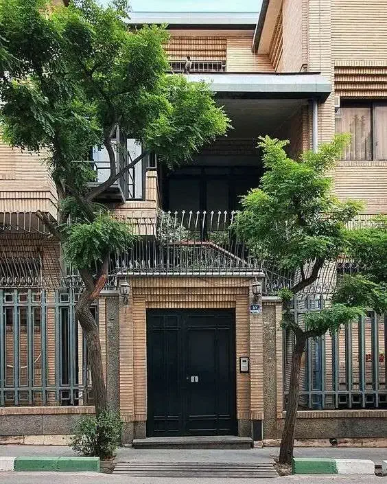 زیرزمین ۱۰۰ متر صدوقی خیابان حافظ (تخلیه)|اجارهٔ خانه و ویلا|قم, بکایی|دیوار