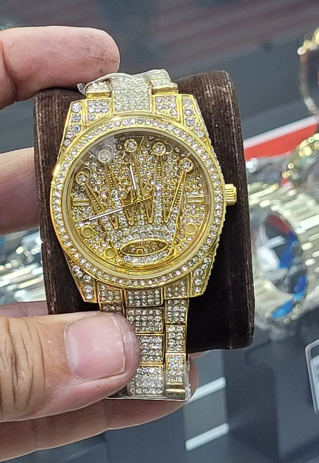 ساعت زنانه حراج همه مدل فقط ۵۰۰ تومان|ساعت|قم, امامزاده ابراهیم|دیوار