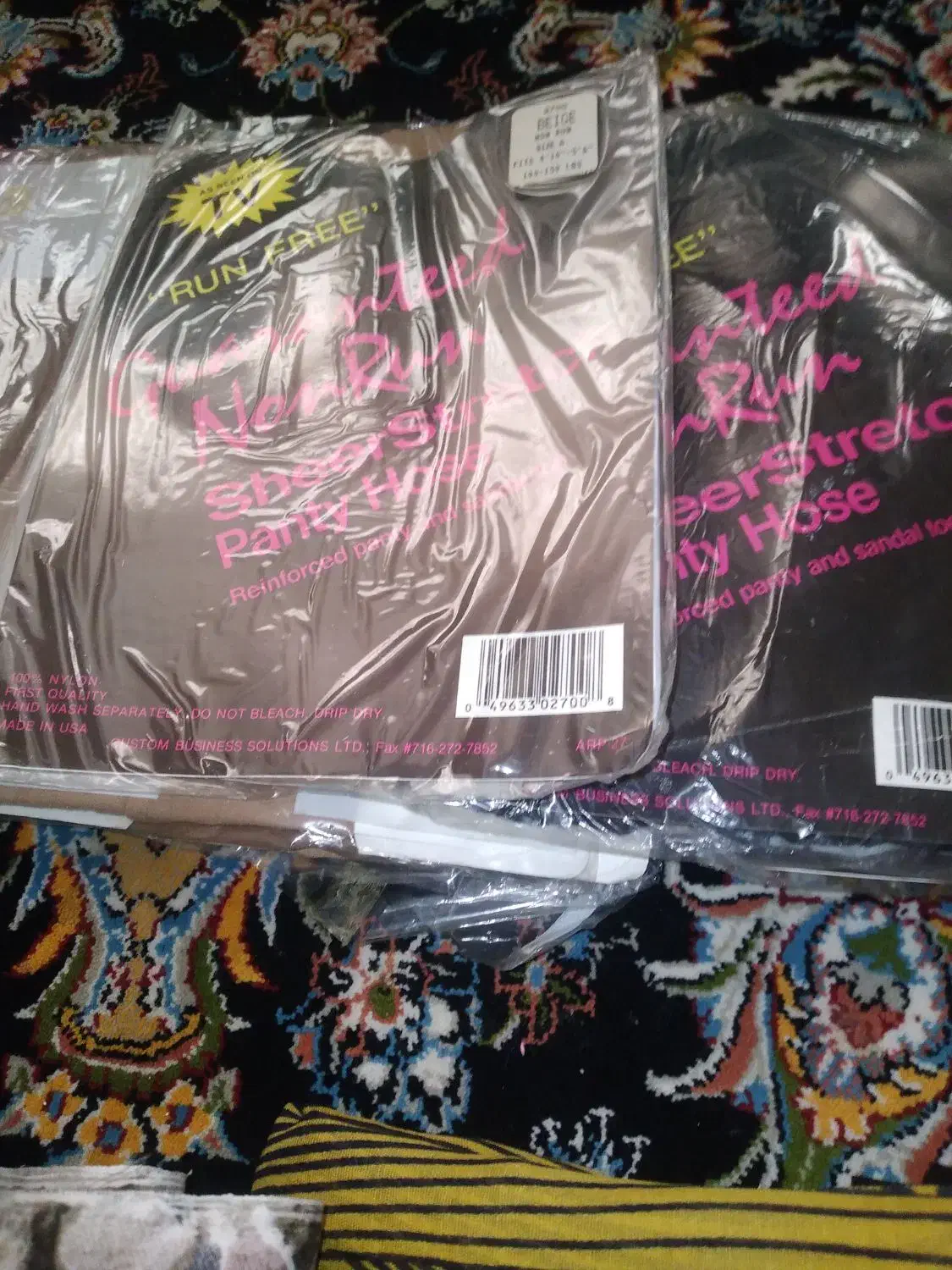 چادر رنگی قواره و ۸ عدد جوراب شلواری|لباس|سلفچگان, |دیوار