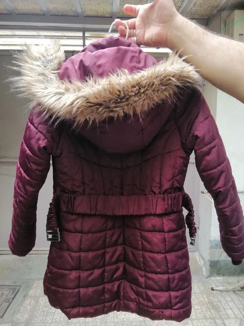 کاپشن دخترانه زرشکی|لباس|رشت, استقامت ۱|دیوار