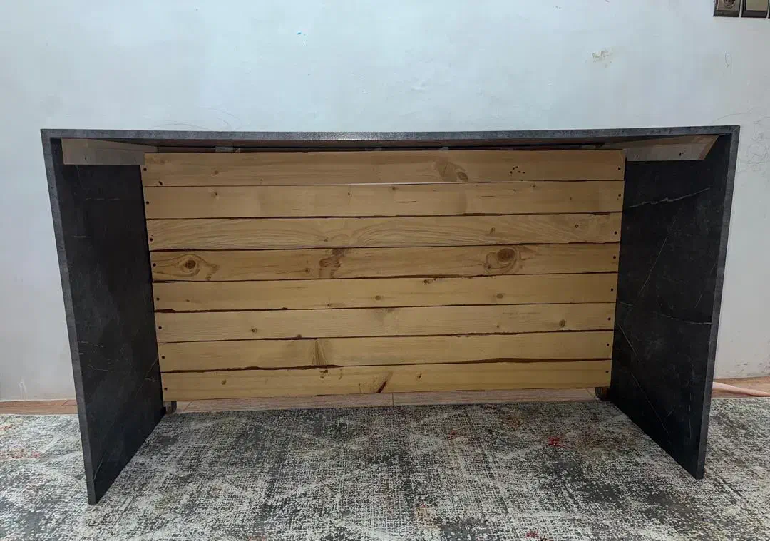 میز|میز تحریر و کامپیوتر|ابریشم, |دیوار