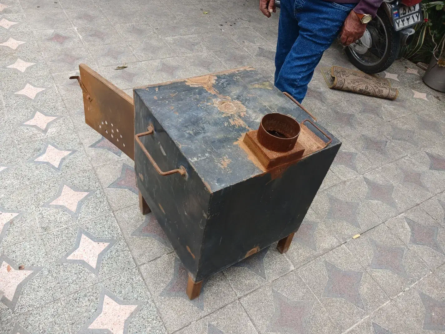 بخاری هیزمی ورق سنگین با وزن ۳۲ کیلو|کوهنوردی و کمپینگ|بهشهر, |دیوار