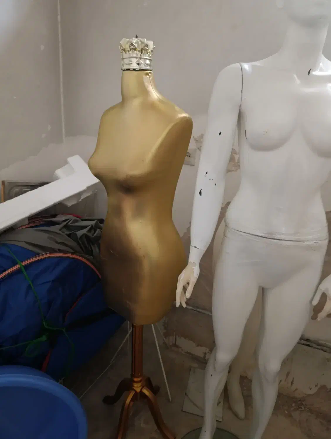 فروش مانکن و نبش ها|فروشگاه و مغازه|ماکو, |دیوار